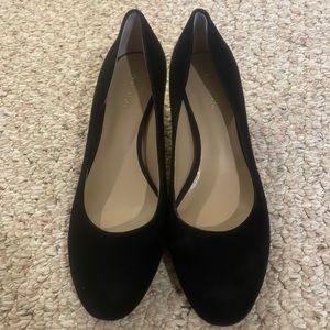 Ann Taylor. Size 6. Good condition.